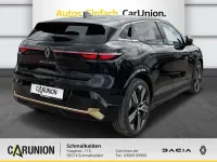 Käytetty Renault Megane E-Tech Iconic 160 kW (218 HP) 2025 Musta Sedan