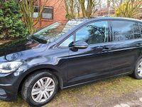 Gebraucht VW Touran Trendline 115 PS (84 kW) 2016 Schwarz Van / Kleinbus