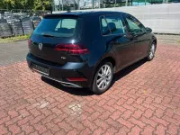 Gebraucht VW Golf VII Comfortline 110 PS (80 kW) 2017 Schwarz Limousine