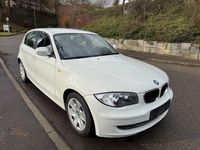 Gebraucht BMW 116 Advantage 116 PS (85 kW) 2011 Weiß Kleinwagen