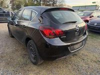 Gebraucht Opel Astra Sport 125 PS (91 kW) 2010 Saphirschwarz mineraleffekt Kleinwagen