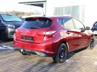 Gebraucht Nissan Pulsar N-Connecta 116 PS (85 kW) 2017 Rot Kleinwagen
