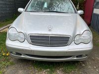 gebraucht Mercedes C220 / 2003 Baujahr