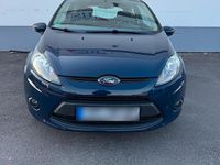 Gebraucht Ford Fiesta 60 PS (44 kW) 2012 Blau Kleinwagen