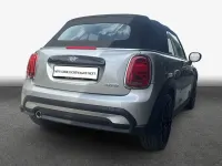 Gebraucht Mini Cooper Cabriolet Essential 136 PS (100 kW) 2023 Melting silver metallic Cabrio