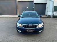 Gebraucht Skoda Octavia Joy 110 PS (80 kW) 2017 Blau Kombi