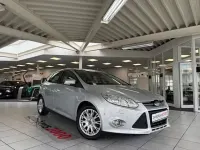 Gebraucht Ford Focus Titanium 150 PS (110 kW) 2011 Schwarz Limousine