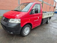 Second-hand VW Transporter 86 CP (63 kW) 2005 Roșu Van