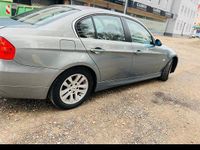 Gebraucht BMW 325 218 PS (160 kW) 2006 Blau Limousine