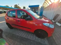 Gebraucht Hyundai i10 69 PS (50 kW) 2012 Rot Kleinwagen