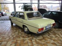 Gebraucht Mercedes 230 1974 Gelb Limousine
