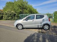Usado Suzuki Alto 68 HP (50 kW) 2010 Prateado Citadino