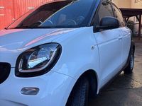 Second-hand Smart ForFour 71 CP (52 kW) 2018 Alb Hatchback