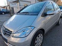 Gebraucht Mercedes A180 109 PS (80 kW) 2009 Silber Van / Kleinbus