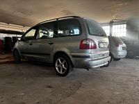 Second-hand Ford Galaxy 131 CP (96 kW) 2006 Gri Monovolum