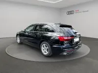 Gebraucht Audi A4 Sport 150 PS (110 kW) 2023 Mythosschwarz metallic Kombi