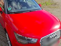 Gebraucht Audi A1 Sportback Attraction 86 PS (63 kW) 2013 Rot Kleinwagen