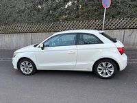 Gebraucht Audi A1 90 PS (66 kW) 2011 Weiß Kleinwagen