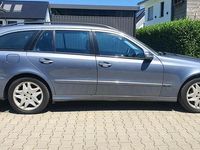 Gebraucht Mercedes E500 306 PS (225 kW) 2003 Blau Kombi