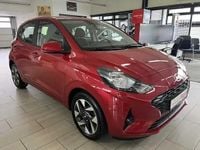Gebraucht Hyundai i10 Trend 63 PS (46 kW) 2024 Rot metallic Kleinwagen