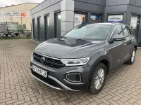 Usado VW T-Roc Life 150 HP (110 kW) 2023 Cinzento SUV