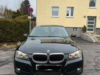 Gebraucht BMW 320 163 PS (119 kW) 2007 Schwarz Kombi
