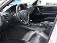 Gebraucht BMW 325 218 PS (160 kW) 2005 Silber Limousine