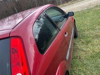 Gebraucht Ford Fiesta Ambiente 70 PS (51 kW) 2005 Rot Kleinwagen