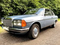 Gebraucht Mercedes 230 109 PS (80 kW) 1978 Blau Coupé