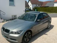 Usata BMW 320 Basis 150 CV (110 kW) 2005 Blu Berlina