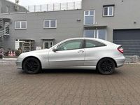 Gebraucht Mercedes C180 143 PS (105 kW) 2004 Silber Coupé