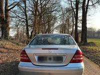 Gebraucht Mercedes C220 150 PS (110 kW) 2005 Silber Limousine