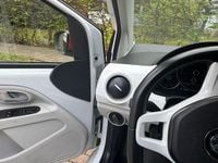 Second-hand VW up! 60 CP (44 kW) 2018 Alb Hatchback