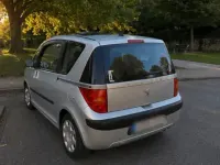 Gebraucht Peugeot 1007 74 PS (54 kW) 2008 Silber Van / Kleinbus