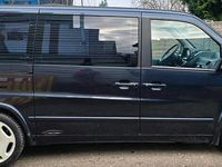 Gebraucht Mercedes V280 173 PS (127 kW) 1999 Blau Van / Kleinbus