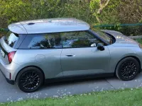 Gebraucht Mini Cooper SE Essential 160 kW (218 PS) 2025 Silber Kleinwagen