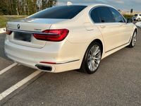 gebraucht BMW 750 i xDrive - Massagesitze - Night-Vision - Scheckheft