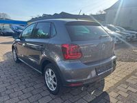 Gebraucht VW Polo LOUNGE 90 PS (66 kW) 2015 Grau Limousine