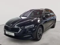 Gebraucht Skoda Octavia Clever 150 PS (110 kW) 2023 Blackmagic perleffekt Kombi