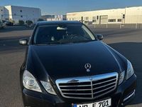 Gebraucht Mercedes E300 Avantgarde 252 PS (185 kW) 2012 Schwarz Limousine