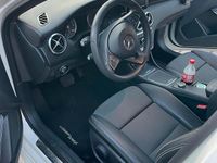 Gebraucht Mercedes A200 136 PS (100 kW) 2016 Weiß Kleinwagen
