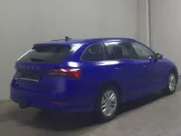 Gebraucht Skoda Octavia Ambition 150 PS (110 kW) 2023 Blau Kombi