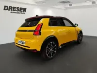 Brugt Renault 5 E-Tech Iconic 89 kW (122 HK) 2025 Gul Sedan
