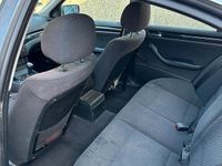 Gebraucht BMW 320 120 PS (88 kW) 2001 Grau Limousine