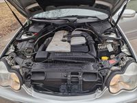 Gebraucht Mercedes C180 Classic 143 PS (105 kW) 2001 Silber Limousine