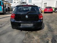 Gebraucht BMW 116 136 PS (100 kW) 2012 Schwarz Kleinwagen