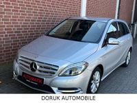Gebraucht Mercedes B180 122 PS (89 kW) 2012 Silber Van / Kleinbus