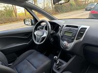 Gebraucht Hyundai ix20 90 PS (66 kW) 2012 Grau Kleinwagen
