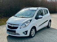 Gebraucht Chevrolet Spark 80 PS (58 kW) 2011 Weiß Kleinwagen