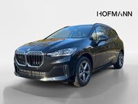 Neu BMW 218 Luxury Line 136 PS (100 kW) 2026 Saphirschwarz metallic Kombi